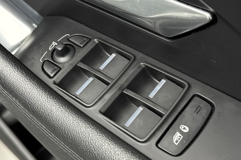 2020 (70) JAGUAR E-PACE 2.0d S 5dr Auto 5061245