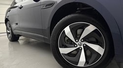 2024 (74) JAGUAR F-PACE 2.0 P400e R-Dynamic HSE Black 90th Anniv 5dr Auto 5044069