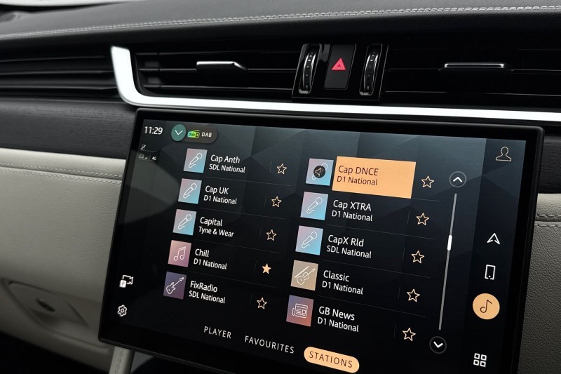 2024 (74) JAGUAR F-PACE 2.0 P400e R-Dynamic HSE Black 90th Anniv 5dr Auto 5044081