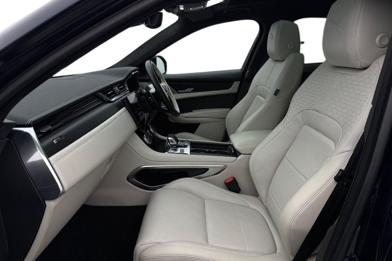 2024 (74) JAGUAR F-PACE 2.0 P400e R-Dynamic HSE Black 90th Anniv 5dr Auto 5044029