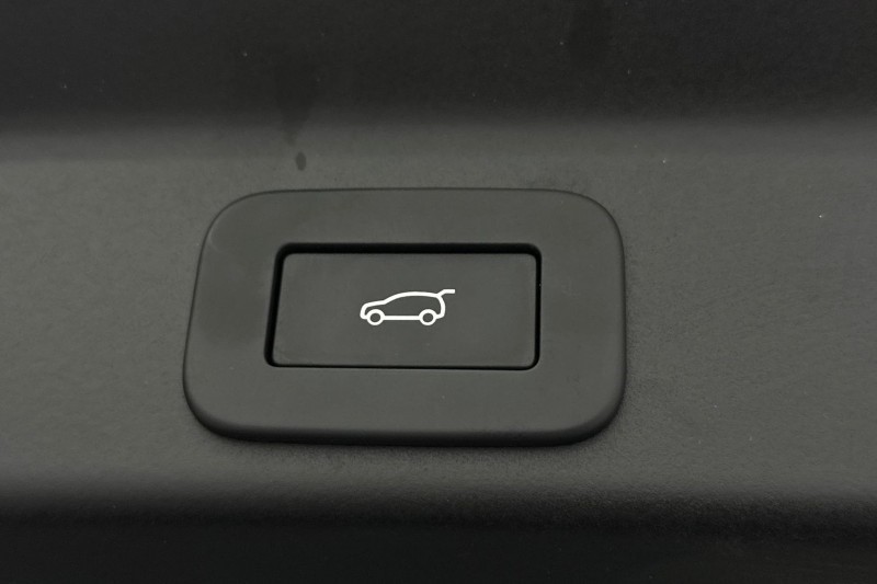 2024 (74) JAGUAR F-PACE 2.0 P400e R-Dynamic HSE Black 90th Anniv 5dr Auto 5044065