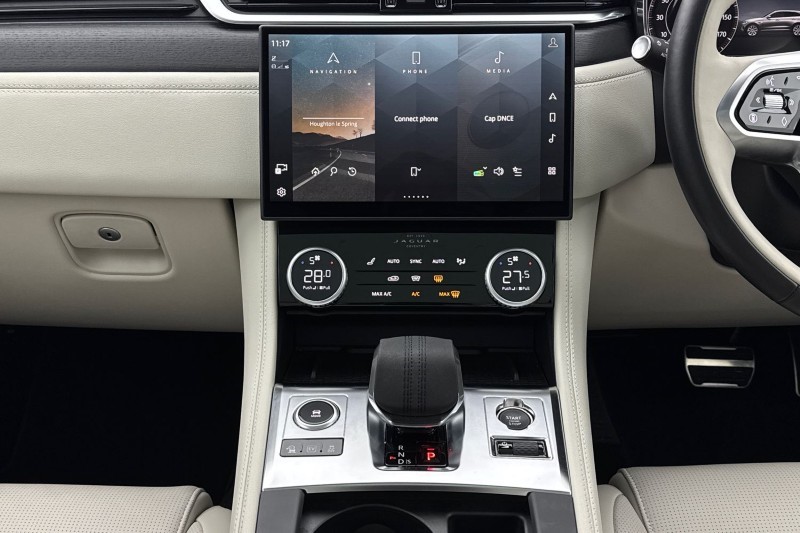 2024 (74) JAGUAR F-PACE 2.0 P400e R-Dynamic HSE Black 90th Anniv 5dr Auto 5044040