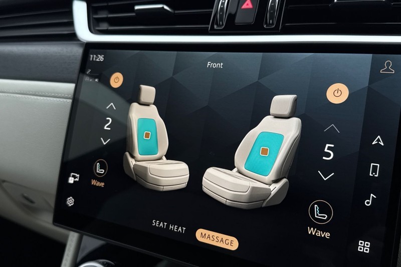 2024 (74) JAGUAR F-PACE 2.0 P400e R-Dynamic HSE Black 90th Anniv 5dr Auto 5044078