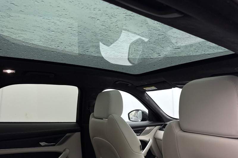 2024 (74) JAGUAR F-PACE 2.0 P400e R-Dynamic HSE Black 90th Anniv 5dr Auto 5044047