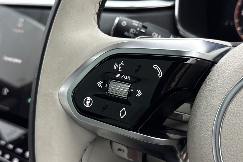 2024 (74) JAGUAR F-PACE 2.0 P400e R-Dynamic HSE Black 90th Anniv 5dr Auto 5044053