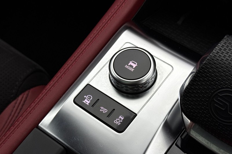 2022 (22) JAGUAR F-PACE 5.0 V8 550 SVR 5dr Auto AWD 5046406