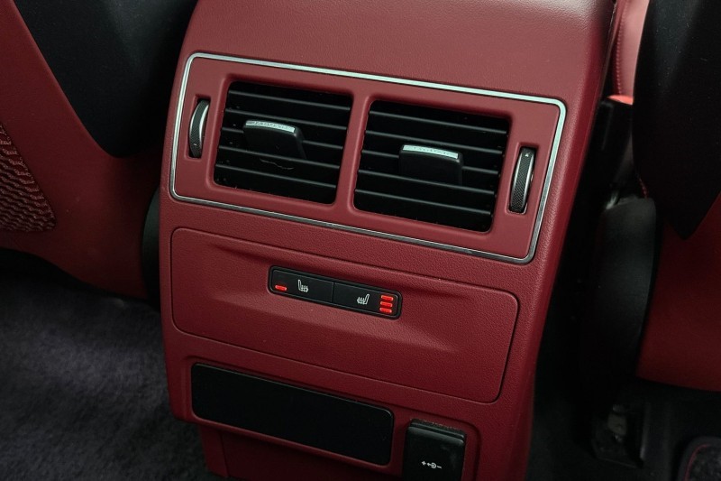 2022 (22) JAGUAR F-PACE 5.0 V8 550 SVR 5dr Auto AWD 5046392