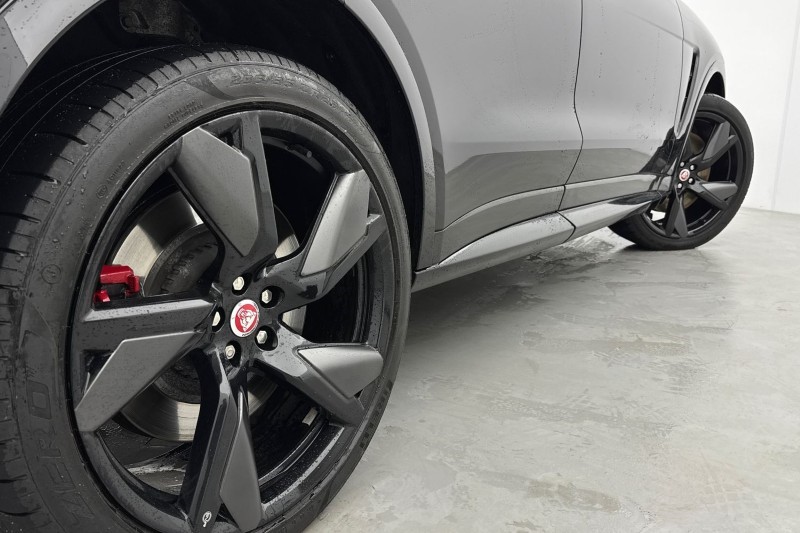 2022 (22) JAGUAR F-PACE 5.0 V8 550 SVR 5dr Auto AWD 5046420