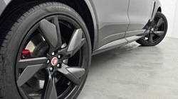 2022 (22) JAGUAR F-PACE 5.0 V8 550 SVR 5dr Auto AWD 5046420