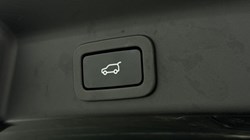 2022 (22) JAGUAR F-PACE 5.0 V8 550 SVR 5dr Auto AWD 5046412