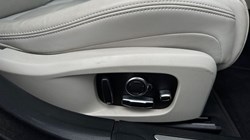 2023 (23) JAGUAR XF 2.0 D200 R-Dynamic HSE 5dr Auto 5460299