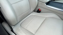 2023 (23) JAGUAR XF 2.0 D200 R-Dynamic HSE 5dr Auto 5460300