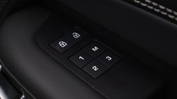 2026 (75) LAND ROVER DISCOVERY 3.0 D350 Metropolitan Edition 5dr Auto 5426205