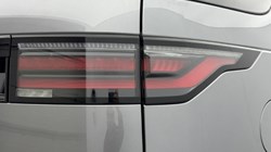2026 (75) LAND ROVER DISCOVERY 3.0 D350 Metropolitan Edition 5dr Auto 5933999