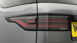 2026 (75) LAND ROVER DISCOVERY 3.0 D350 Metropolitan Edition 5dr Auto 5934000