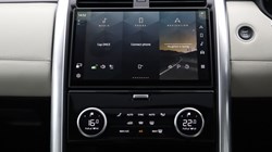 2026 (75) LAND ROVER DISCOVERY 3.0 D350 Metropolitan Edition 5dr Auto 5472633