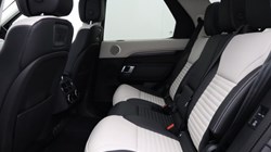 2026 (75) LAND ROVER DISCOVERY 3.0 D350 Metropolitan Edition 5dr Auto 5472601