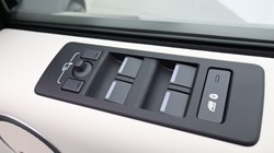 2026 (75) LAND ROVER DISCOVERY 3.0 D350 Metropolitan Edition 5dr Auto 5472620