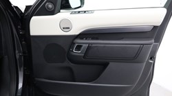 2026 (75) LAND ROVER DISCOVERY 3.0 D350 Metropolitan Edition 5dr Auto 5472619