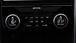 2026 (75) LAND ROVER DISCOVERY 3.0 D350 Metropolitan Edition 5dr Auto 5473082