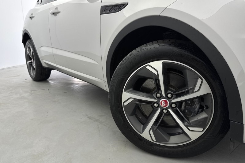 2022 (72) JAGUAR E-PACE 2.0 D200 R-Dynamic SE 5dr Auto 5073996