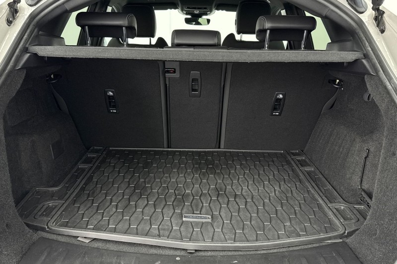 2022 (72) JAGUAR E-PACE 2.0 D200 R-Dynamic SE 5dr Auto 5073964