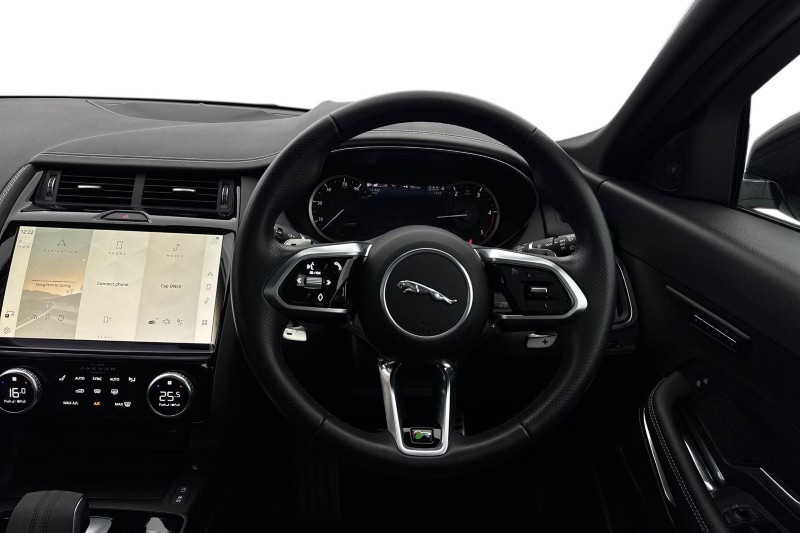 2022 (72) JAGUAR E-PACE 2.0 D200 R-Dynamic SE 5dr Auto 5073969