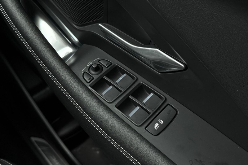 2022 (72) JAGUAR E-PACE 2.0 D200 R-Dynamic SE 5dr Auto 5073977