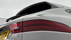 2022 (72) JAGUAR E-PACE 2.0 D200 R-Dynamic SE 5dr Auto 5073999