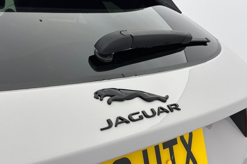 2022 (72) JAGUAR E-PACE 2.0 D200 R-Dynamic SE 5dr Auto 5073997