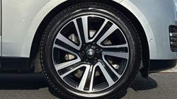 2023 (73) LAND ROVER RANGE ROVER 3.0 D300 HSE 4dr Auto 5120478