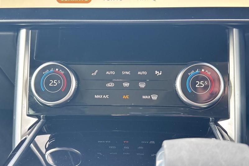 2023 (73) LAND ROVER RANGE ROVER 3.0 D300 HSE 4dr Auto 5120504