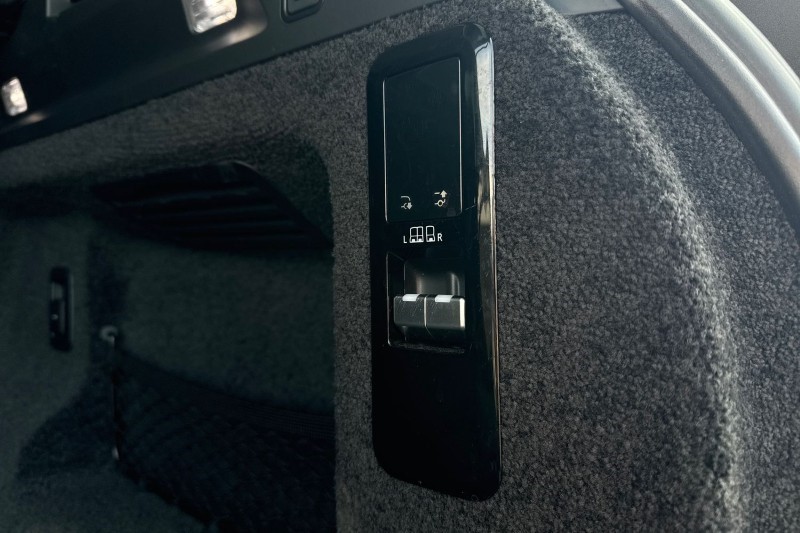 2023 (73) LAND ROVER RANGE ROVER 3.0 D300 HSE 4dr Auto 5120525