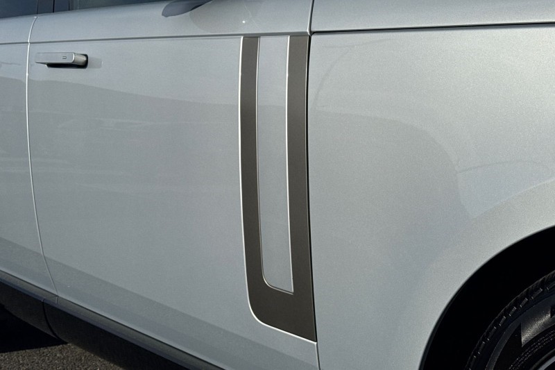 2023 (73) LAND ROVER RANGE ROVER 3.0 D300 HSE 4dr Auto 5120490