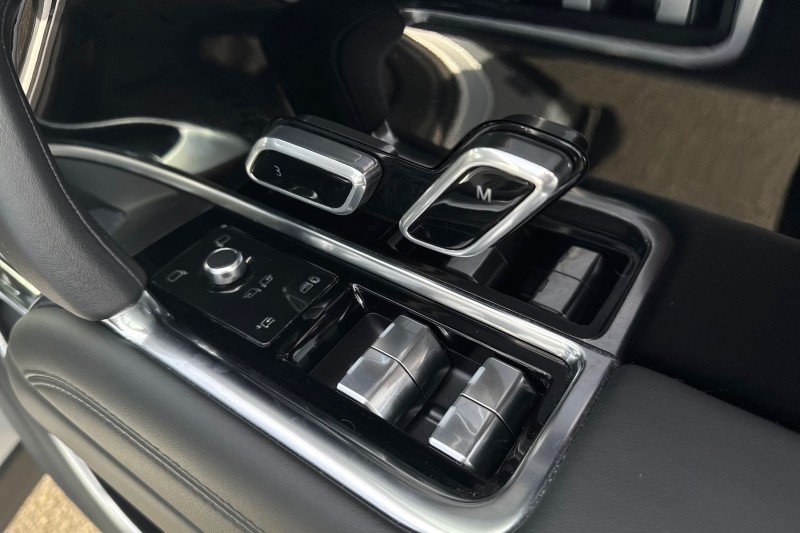 2023 (73) LAND ROVER RANGE ROVER 3.0 D300 HSE 4dr Auto 5120493