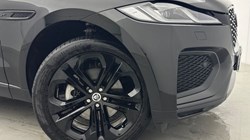 2023 (73) JAGUAR F-PACE 2.0 D200 R-Dynamic HSE Black 5dr Auto AWD 5092391