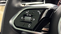 2023 (73) JAGUAR F-PACE 2.0 D200 R-Dynamic HSE Black 5dr Auto AWD 5092378