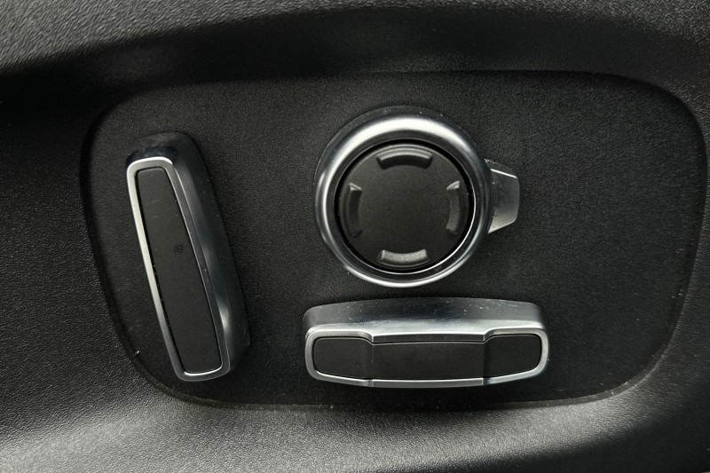 2023 (73) JAGUAR F-PACE 2.0 D200 R-Dynamic HSE Black 5dr Auto AWD 5092375