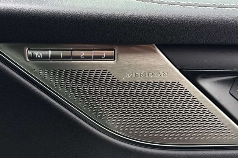 2023 (73) JAGUAR F-PACE 2.0 D200 R-Dynamic HSE Black 5dr Auto AWD 5092401