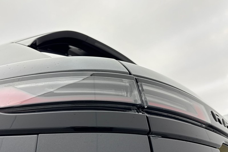 2025 (25) LAND ROVER RANGE ROVER VELAR 2.0 P400e Dynamic HSE 5dr Auto 5074255