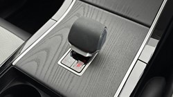 2025 (25) LAND ROVER RANGE ROVER VELAR 2.0 P400e Dynamic HSE 5dr Auto 5074249