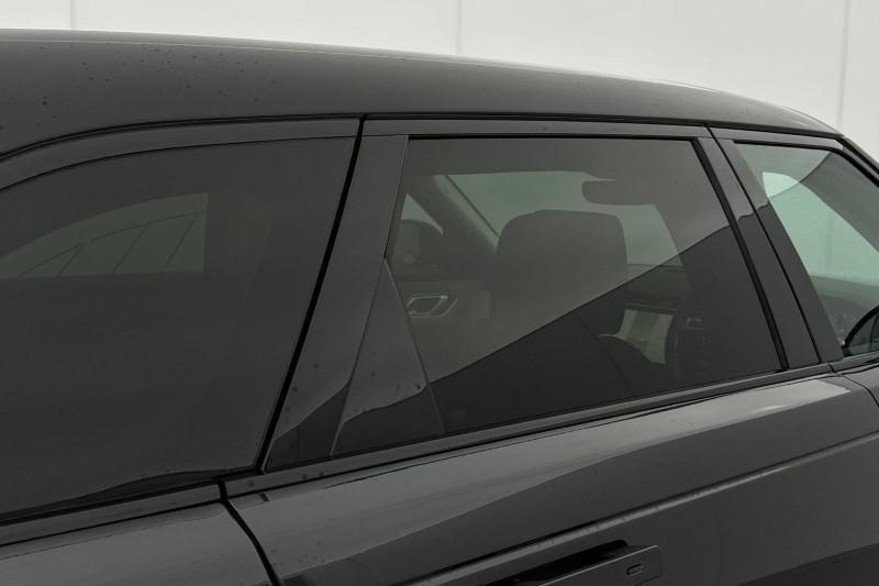 2025 (25) LAND ROVER RANGE ROVER VELAR 2.0 P400e Dynamic HSE 5dr Auto 5074284