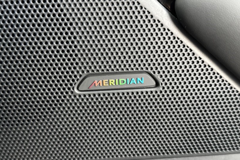 2025 (25) LAND ROVER RANGE ROVER VELAR 2.0 P400e Dynamic HSE 5dr Auto 5074287