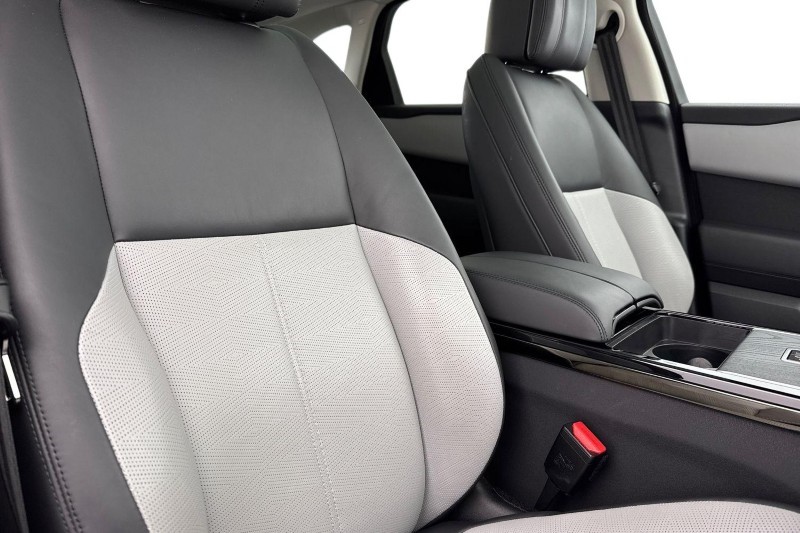 2025 (25) LAND ROVER RANGE ROVER VELAR 2.0 P400e Dynamic HSE 5dr Auto 5074262