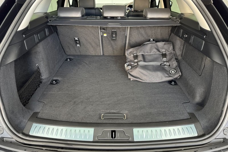 2025 (25) LAND ROVER RANGE ROVER VELAR 2.0 P400e Dynamic HSE 5dr Auto 5074246