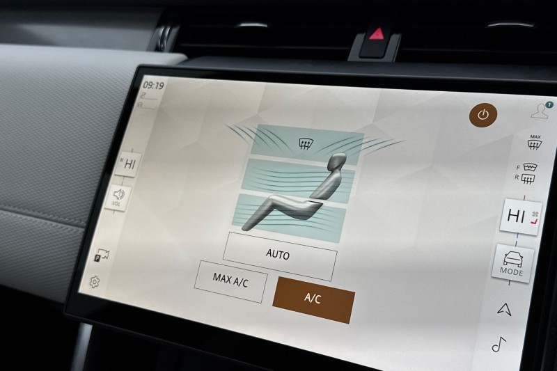 2024 (73) LAND ROVER DISCOVERY SPORT 1.5 P300e Dynamic SE 5dr Auto [5 Seat] 5102757