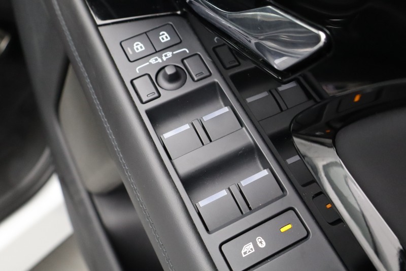 2023 (72) LAND ROVER RANGE ROVER EVOQUE 1.5 P300e Autobiography 5dr Auto 5229584