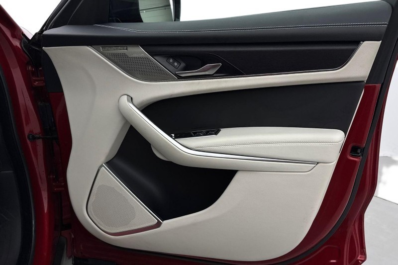 2024 (24) JAGUAR F-PACE 2.0 D200 R-Dynamic HSE Black 90th Anniv 5dr Auto 5106064