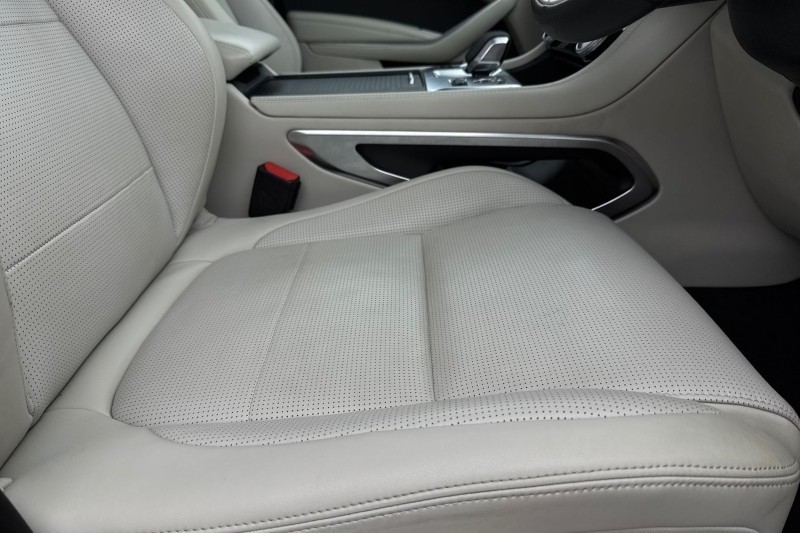 2024 (24) JAGUAR F-PACE 2.0 D200 R-Dynamic HSE Black 90th Anniv 5dr Auto 5106067