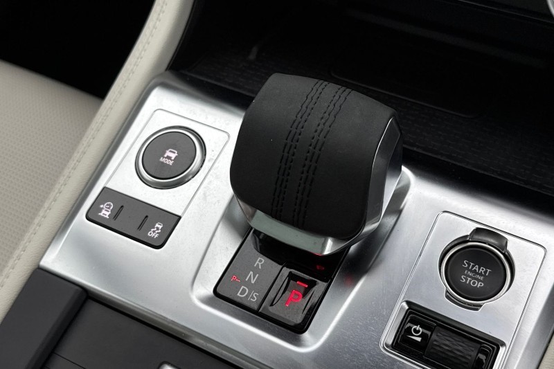 2024 (24) JAGUAR F-PACE 2.0 D200 R-Dynamic HSE Black 90th Anniv 5dr Auto 5106055